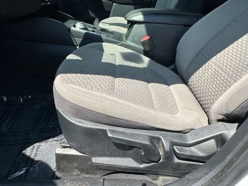 Used 2021 Ford Escape SE FWD image 28