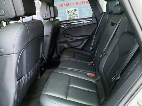 Used 2023 Porsche Macan image 14
