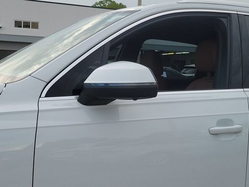 Certified 2023 Audi Q7 2.0T Premium Plus w/ Premium Plus Package AWD/4WD image 13