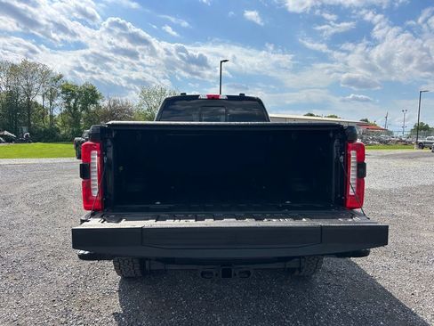 Used 2023 Ford F250 Lariat w/ Lariat Ultimate Package AWD/4WD image 17