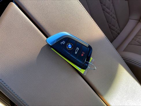 Used 2023 BMW 540i w/ Convenience Package RWD image 35