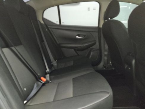 Used 2020 Nissan Sentra SV image 19