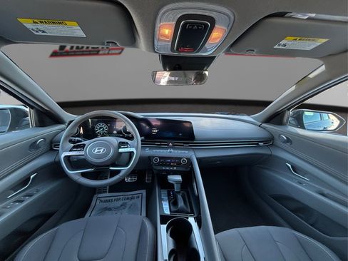 New 2025 Hyundai Elantra SEL FWD image 24