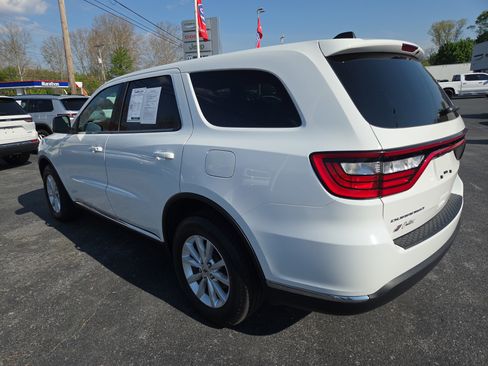 Certified 2019 Dodge Durango SXT w/ 3rd Row Seating Group AWD/4WD image 6