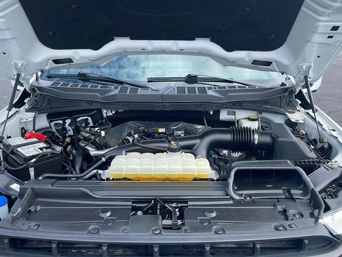 Used 2023 Ford F150 Lariat w/ Equipment Group 502A High AWD/4WD image 9
