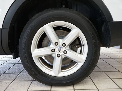 Used 2016 Ford Explorer XLT w/ Equipment Group 202A image 48