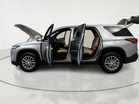 Certified 2023 Chevrolet Traverse LS FWD image 10
