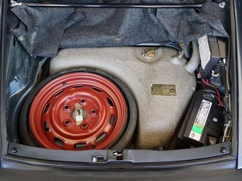 Used 1987 Porsche 911 Carrera RWD image 97