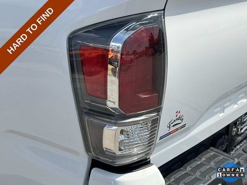Used 2018 Toyota Tacoma SR w/ SR Convenience Package RWD image 10