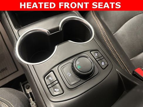 Used 2019 GMC Terrain SLT w/ Preferred Package image 28