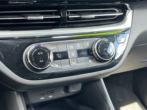 Certified 2024 Buick Envista Sport Touring w/ Convenience I Package FWD image 24