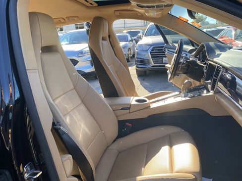 Used 2013 Porsche Panamera image 22