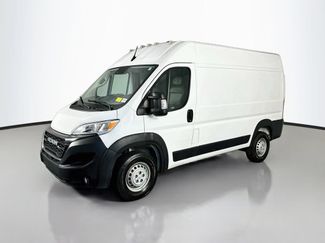 Used 2024 RAM ProMaster 2500 w/ Convenience Group FWD video 3