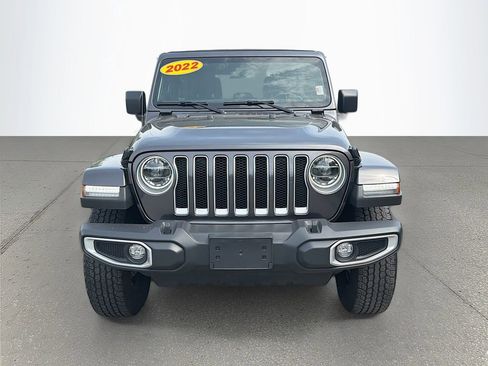 Used 2022 Jeep Wrangler Unlimited Sahara w/ LED Lighting Group AWD/4WD image 9
