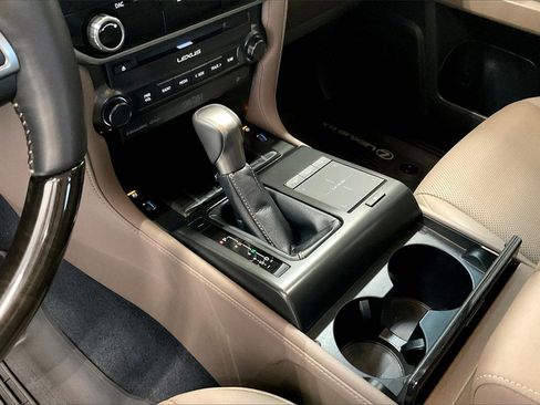 Used 2023 Lexus GX 460 Premium image 16