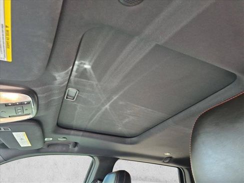 Used 2018 Jeep Grand Cherokee Trailhawk AWD/4WD image 16