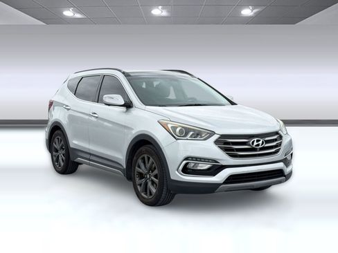 Used 2018 Hyundai Santa Fe Sport FWD image 7