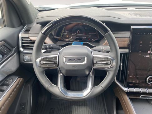 New 2026 GMC Acadia Denali Ultimate AWD/4WD image 13