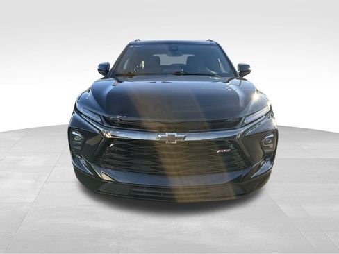 Used 2024 Chevrolet Blazer RS w/ Enhanced Convenience Package image 2