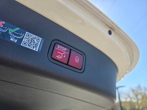 Used 2026 Mercedes-Benz GLC 300 image 18