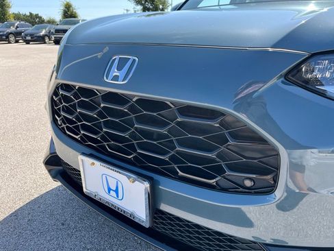 Used 2024 Honda HR-V EX-L image 14