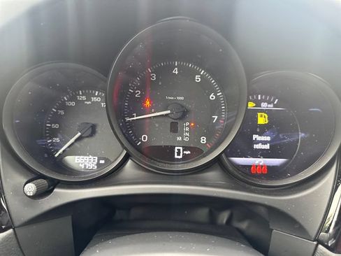 Used 2022 Porsche Macan AWD/4WD image 16
