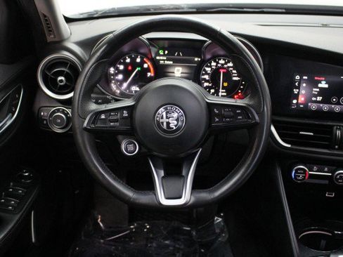 Used 2021 Alfa Romeo Giulia Sprint w/ Nero Edizione image 26