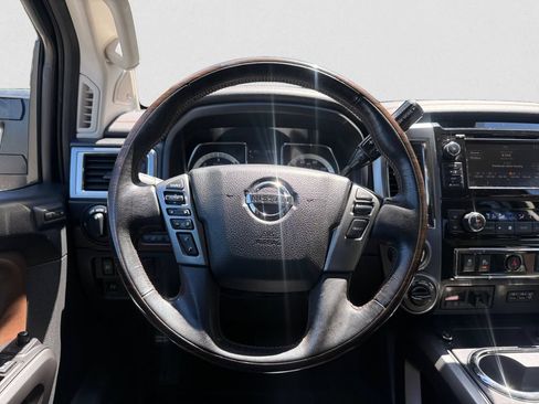 Used 2019 Nissan Titan Platinum Reserve w/ Platinum Utility Package AWD/4WD image 32