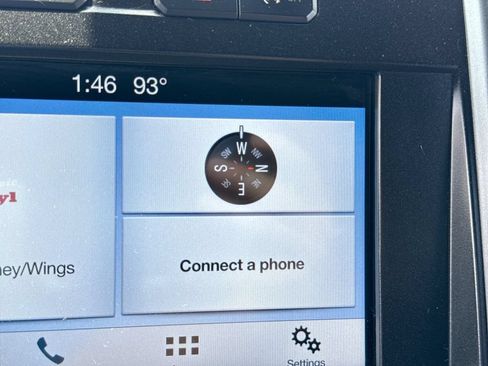 Used 2017 Ford F150 XLT w/ Equipment Group 302A Luxury AWD/4WD image 18