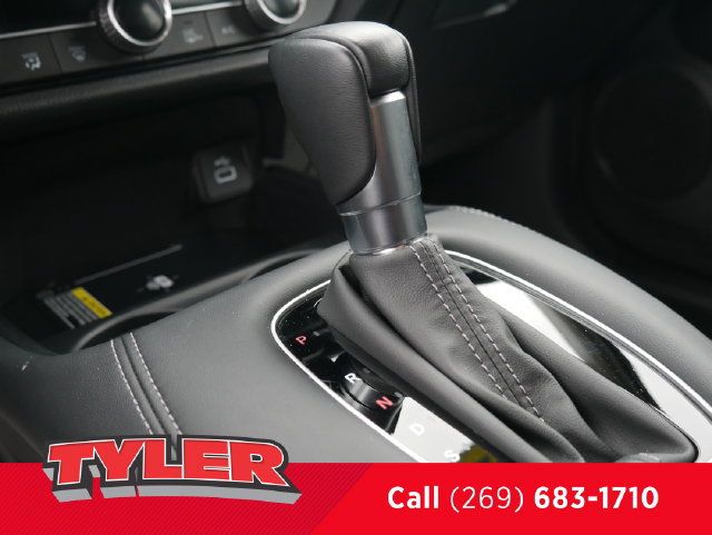 Used 2024 Honda HR-V EX-L image 32