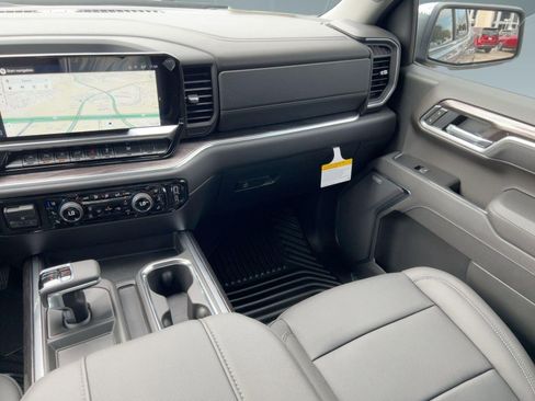 Certified 2026 Chevrolet Silverado 1500 LTZ w/ Technology Package RWD image 29