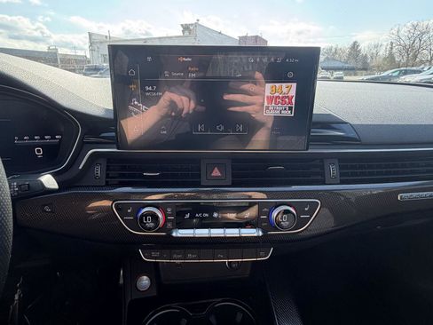 Used 2022 Audi S5 Premium Plus image 17