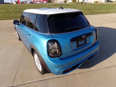 Used 2015 MINI Cooper S image 27
