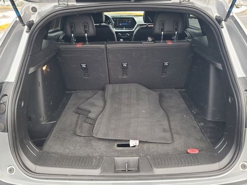 Used 2024 Chevrolet Trax RS w/ Sunroof Package image 13