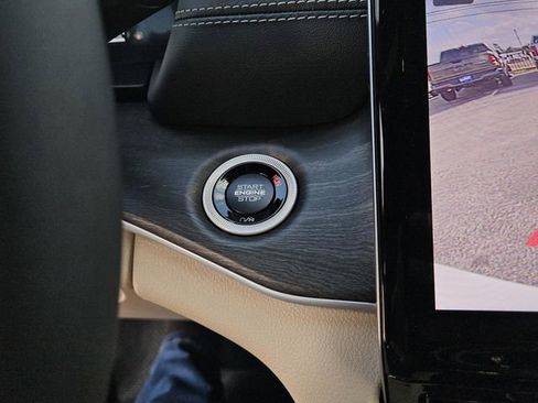 New 2025 Jeep Grand Cherokee Limited image 17