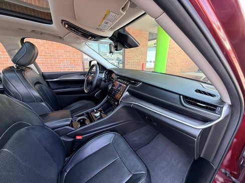 Used 2022 Jeep Grand Cherokee L Limited w/ Luxury Tech Group II AWD/4WD image 37