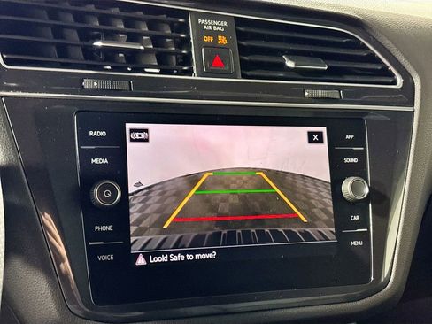 Certified 2023 Volkswagen Tiguan SE R-Line image 16