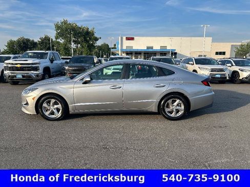 Used 2022 Hyundai Sonata SE w/ Cargo Package FWD image 2