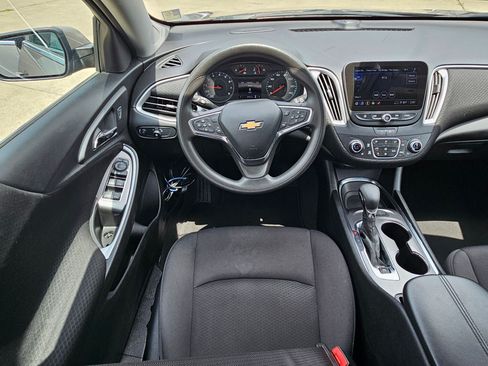 Used 2024 Chevrolet Malibu LT FWD image 29