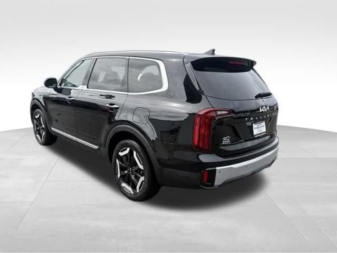 Used 2024 Kia Telluride S w/ S Sunroof Package FWD image 11