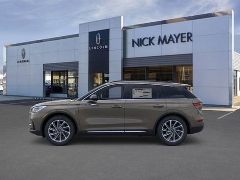 New 2026 Lincoln Corsair Premiere image 3