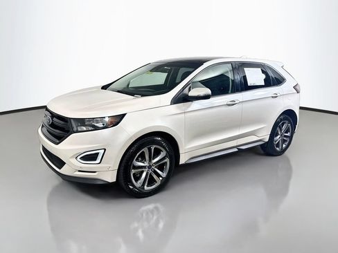 Used 2018 Ford Edge Sport w/ Equipment Group 401A AWD/4WD image 3