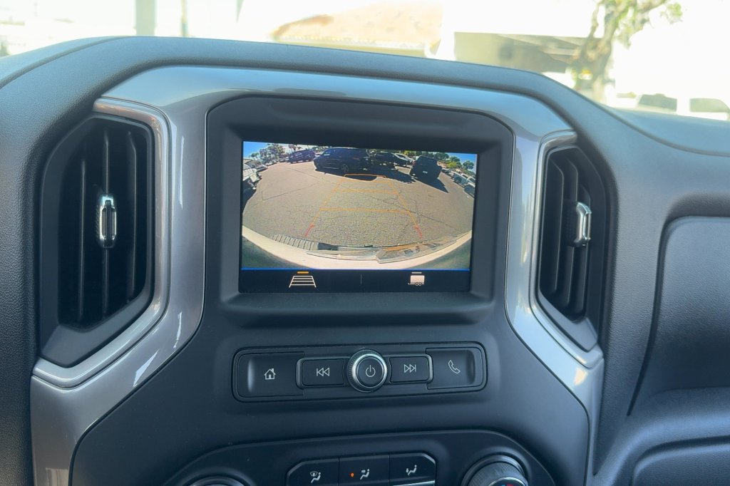 Used 2022 Chevrolet Silverado 2500 Custom w/ Gooseneck/5TH Wheel Package AWD/4WD image 17