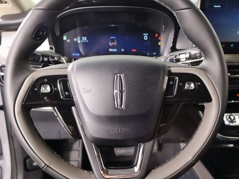 New 2026 Lincoln Corsair Premiere FWD image 3
