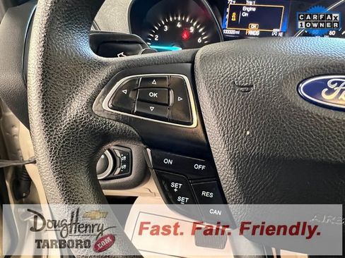 Used 2017 Ford Escape SE image 52