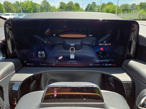 Used 2025 Lincoln Aviator Black Label AWD/4WD image 13