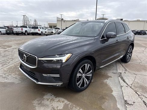 Used 2022 Volvo XC60 B5 Inscription w/ Advanced Package image 8