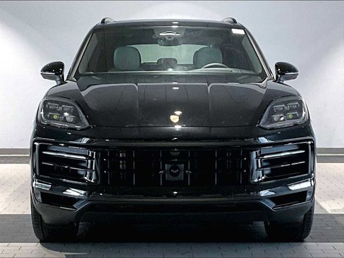 New 2026 Porsche Cayenne AWD/4WD image 10