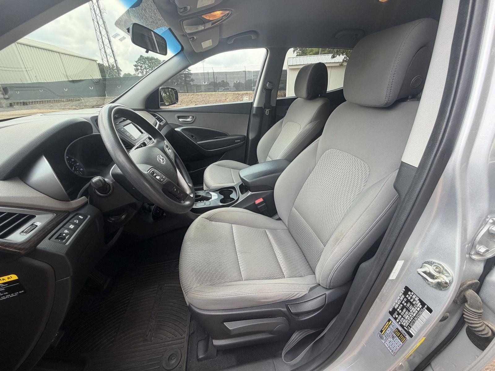 Used 2018 Hyundai Santa Fe Sport FWD image 9
