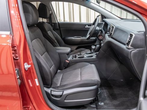 Used 2019 Kia Sportage LX image 10